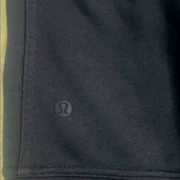 Lululemon All Yours Crew - Picture 5 of 5